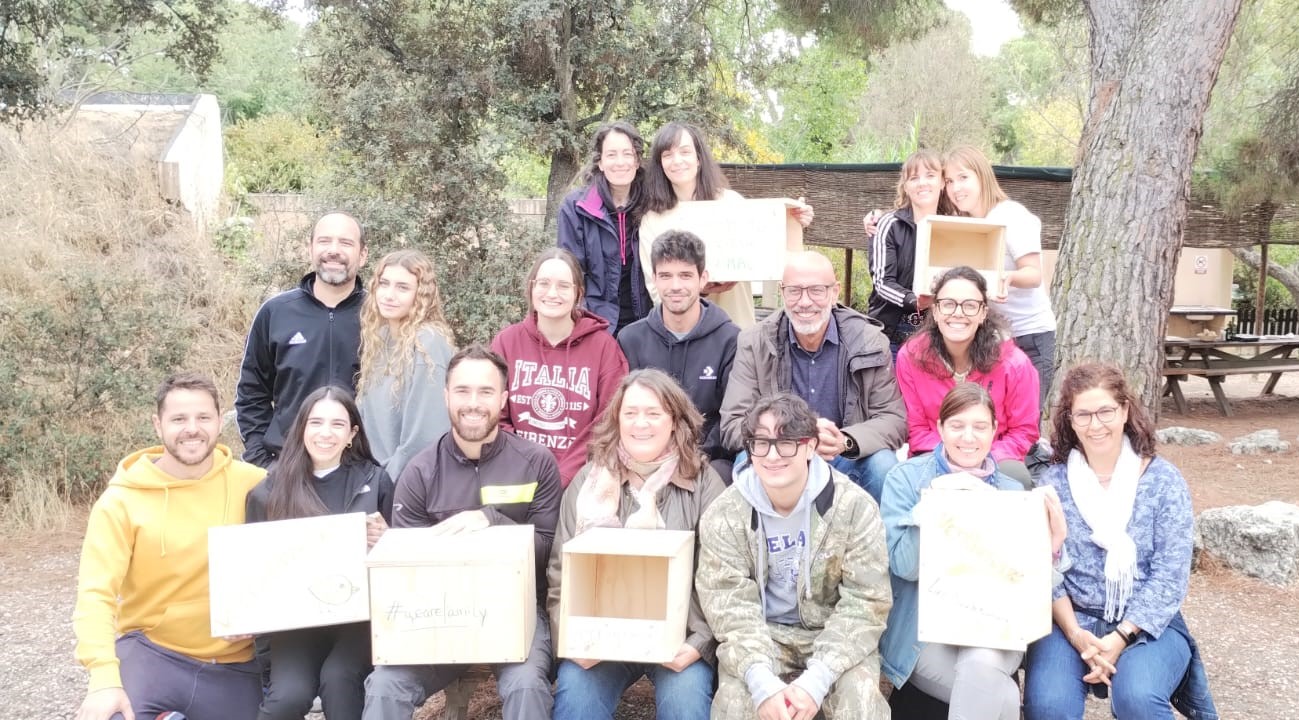 La familia VetPartners contribuye a la recuperación de la fauna silvestre en un día de voluntariado con GREFA